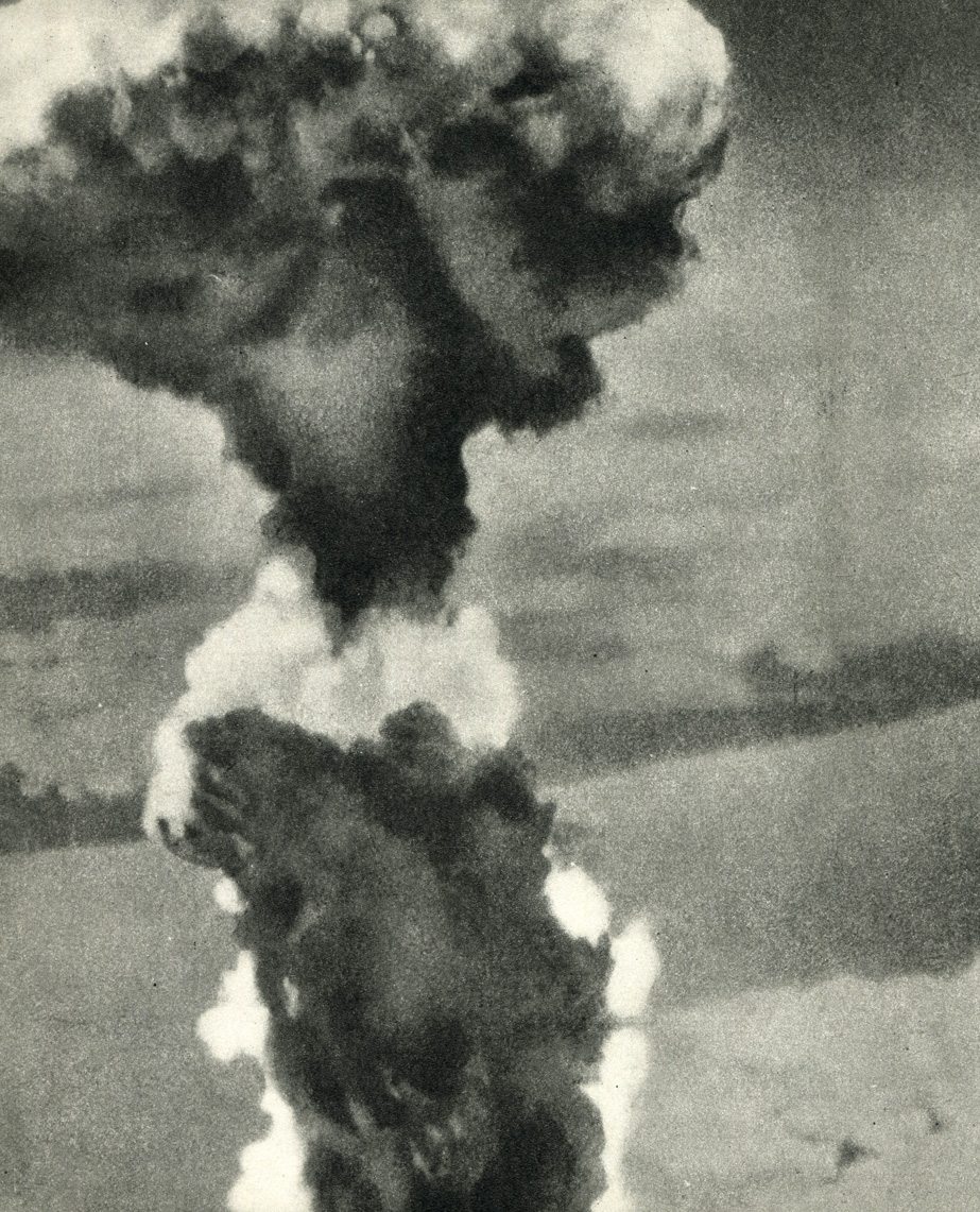 52. Взрыв атомной бомбы на Хиросиме